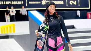 Rayssa Leal, a ‘Fadinha’ brasileira, é campeã mundial de skate