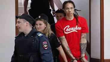 Brittney Griner se declara 'culpada' em julgamento na Rússia