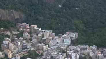 Prefeitura do Rio terá que desocupar prédios irregulares em comunidade 