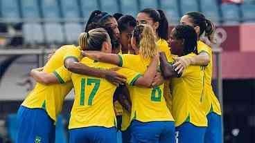 Brasil estreia com goleada sobre a China no futebol feminino