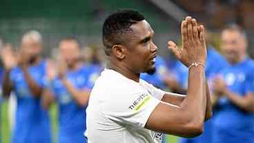 Ex-jogador Samuel Eto'o é denunciado pela própria filha na Itália