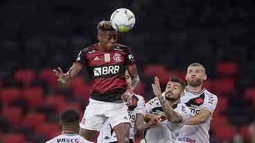 Flamengo vence Vasco e cola no líder Internacional