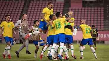 Brasil vence México nos pênaltis e vai à final contra Espanha