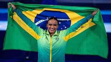 Rebeca Andrade será porta-bandeira do Brasil no encerramento dos Jogos 