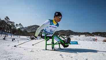 Brasileiro vira top três mundial no esqui cross-country paralímpico