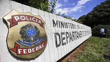 Polícia Federal deflagra operação para reprimir crimes contra o sistema financeiro