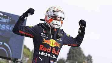 Corrida repleta de acidentes, Verstappen vence GP em Ímola