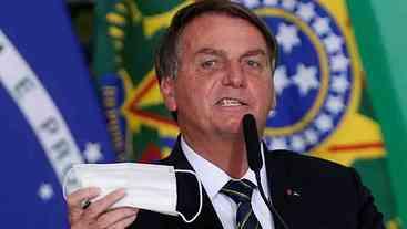 Facebook apaga live em que Bolsonaro relaciona falsamente vacina a aids