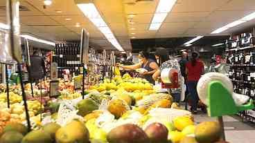 Vendas dos supermercados voltaram a crescer, ao longo do ano passado