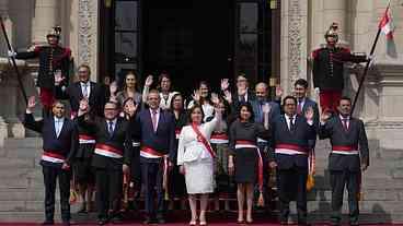 Presidente do Peru anuncia gabinete em meio a protestos