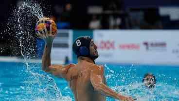 Itália vence Espanha e vai à final do Mundial de polo aquático