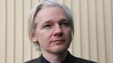 Advogados de Assange processam CIA por espionagem