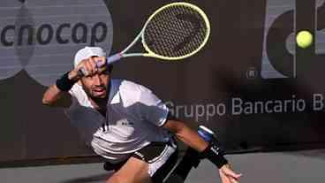 Berrettini vence japonês e vai à semifinal do ATP de Nápoles