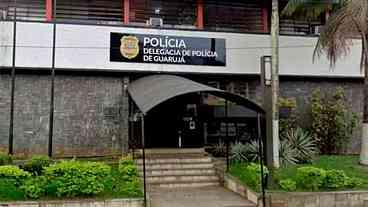 Homem invade delegacia do Guarujá e estupra funcionária