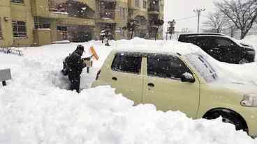 Tempestade de neve no Japão deixa mortos