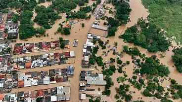 Acre: enchentes levam governo a decretar emergência em saúde pública