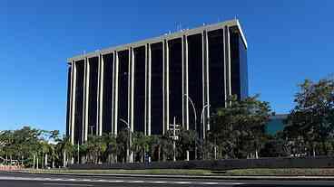 Paes decreta ponto facultativo por previsão de chuva forte