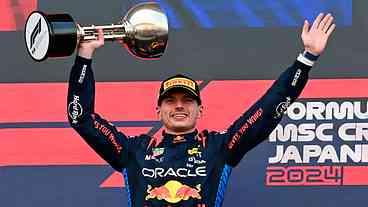 Verstappen vence mais uma, no Japão, e se distancia no campeonato