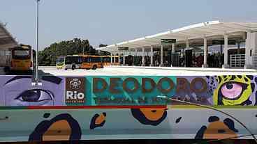 Duas novas linhas de ônibus começam a operar no Terminal Deodoro