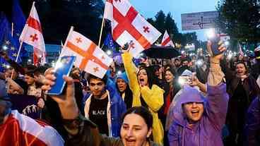 Manifestantes protestam na Geórgia contra ‘lei russa’