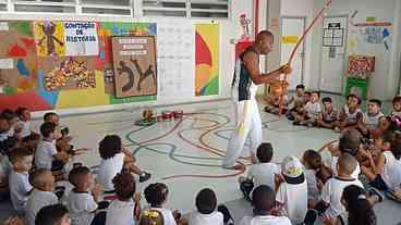 No mês da abolição, guarda municipal combate o racismo com palestras