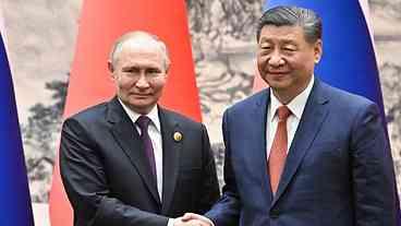 Xi recebe Putin na China e elogia relação ‘propícia à paz’ mundial