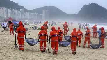 Comlurb completa 49 anos de serviços de limpeza prestados com eficiência