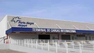 Terminal de cargas do Aeroporto Salgado Filho volta a operar