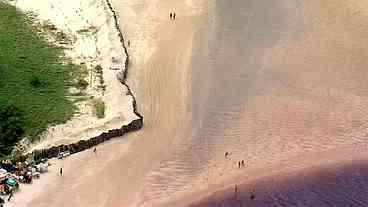 Muro na praia de Maracaípe prejudica o turismo, reclamam moradores