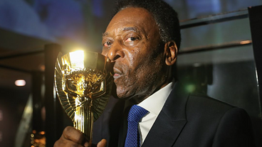 Presidente sanciona lei que institui o ‘Dia do Rei Pelé’