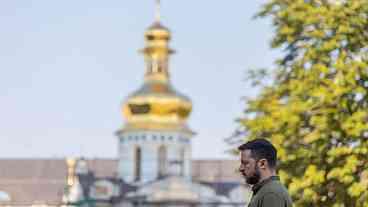 Zelensky quer Rússia em segunda conferência de paz