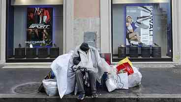 Roma tem mais de 22 mil moradores de rua, diz relatório