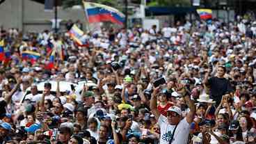 Venezuela tem segundo dia de protestos contra Maduro