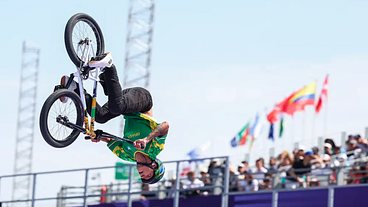 Gustavo ‘Bala Loka’ fica em sexto na final do ciclismo BMX freestyle