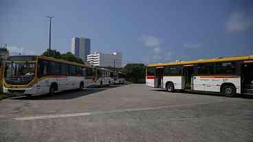 Greve de rodoviários afeta transporte público no Recife