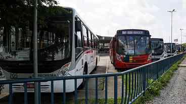 Paralisação de ônibus é encerrada no Recife após acordo